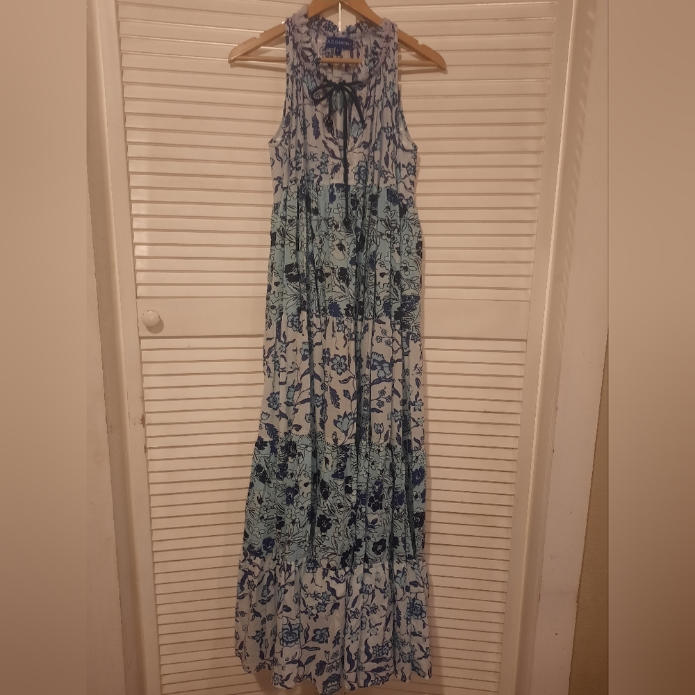 🐰Ro's Garden Maxi Dress Size Medium